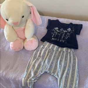 Blue and white Jessica Simpson Outfit